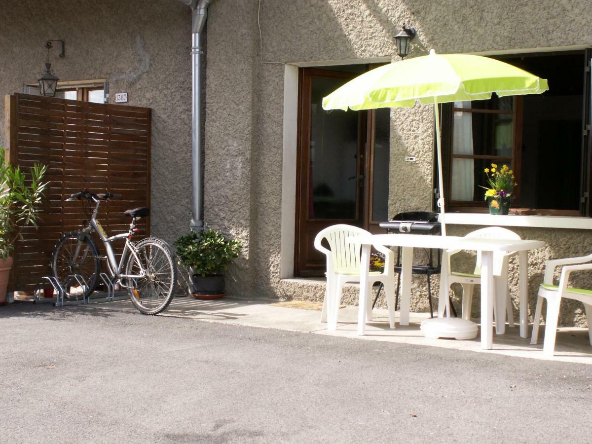 Escale Du Chateau De Promery 1389 アヌシー エクステリア 写真